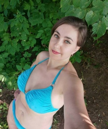 Сексуальная и развратная шатенка приглашает провести незабываемое время в моей компании. Жду звонка от состоятельного мужчины! 375, 36 лет