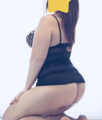 Я с легкостью смогу окунуть тебя в мир наслаждения и безудержных эмоций. Со мной ты почувствуешь себя настоящим мужчиной, ведь я знаю, как доставить истинное удовольствие. Мои нежные руки и умелые губки сведут тебя с ума, а все твои желания станут реальностью. У меня есть отличные отзывы и реальные фотографии, которые подтверждают мою естественность и красоту. Я живу в Москве, и всегда готова принять тебя в своей уютной квартире для незабываемого вечера. Позвони мне и мы создадим незабываемые воспоминания вместе. 💋🌸 3829, 31 год